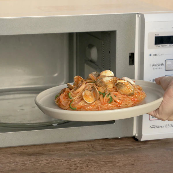 KINTO   Fog 250mm Ash White Plate - Microwave & Dishwasher Safe 26484