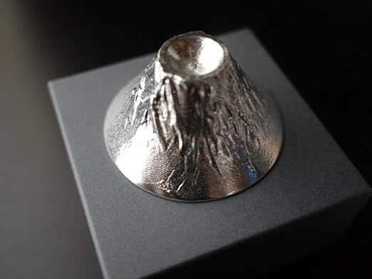 Handcrafted Cold Sake Cup - Nousaku 40ml Mount Fuji-Inspired Guinomi-Kiichin - The #1 Place for Japanese Goods in Your Hand!