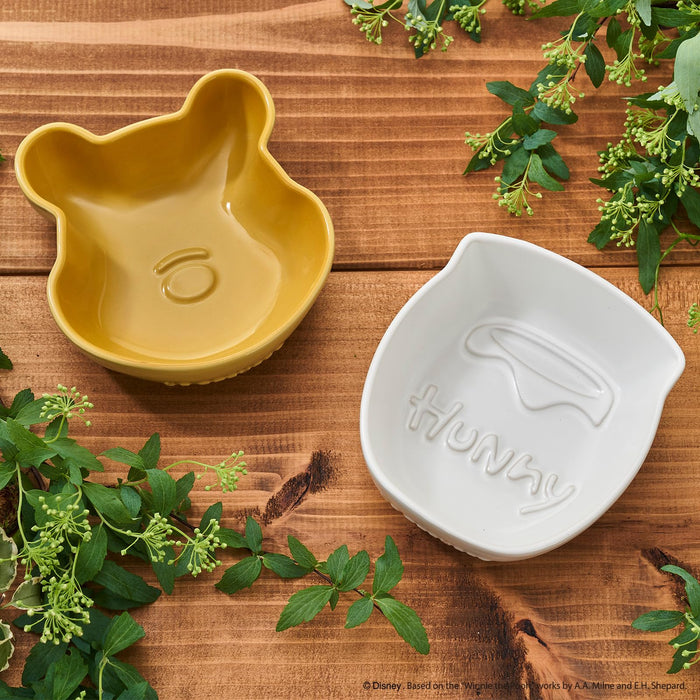 Le Creuset Disney Winnie The Pooh Mini Dish Set Cotton Quince Yellow Safe-Kiichin - The #1 Place for Japanese Goods in Your Hand!