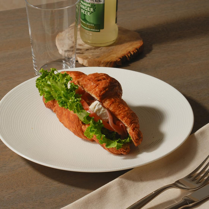 Narumi Luminar 21Cm White Plate - Stylish Modern Microwave Safe Dinnerware