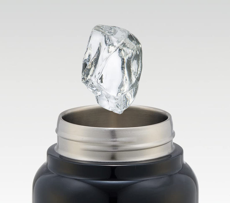 Skater 800ml Stainless Steel Water Bottle Mug with Handle Snoopy Design