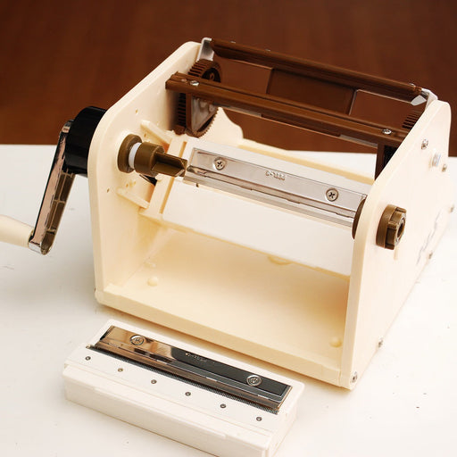 Chiba Plastic Katsuramuki Peeler S Turning Slicer - Efficient and Versatile Kitchen Tool-Kiichin - The #1 Place for Japanese Goods in Your Hand!