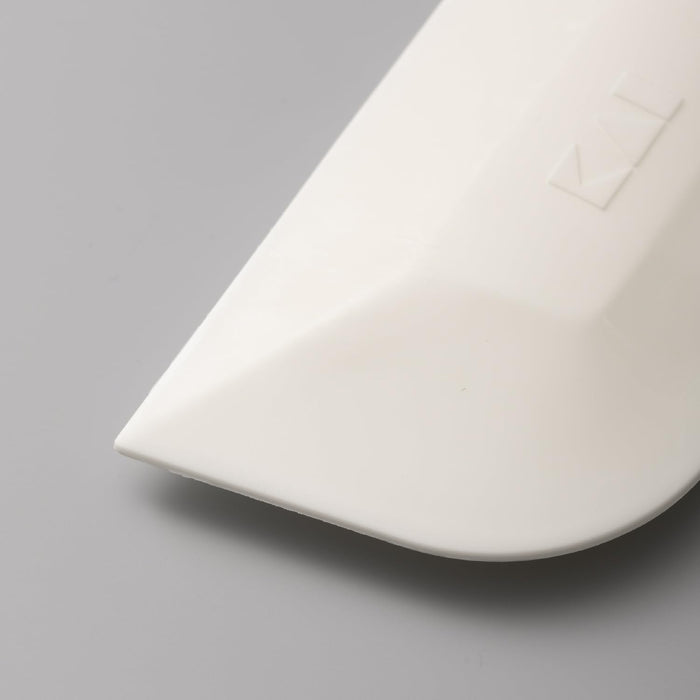 Kai Kitchen Hard Resin Spatula White Easy Mixing Made in Japan Dh8094