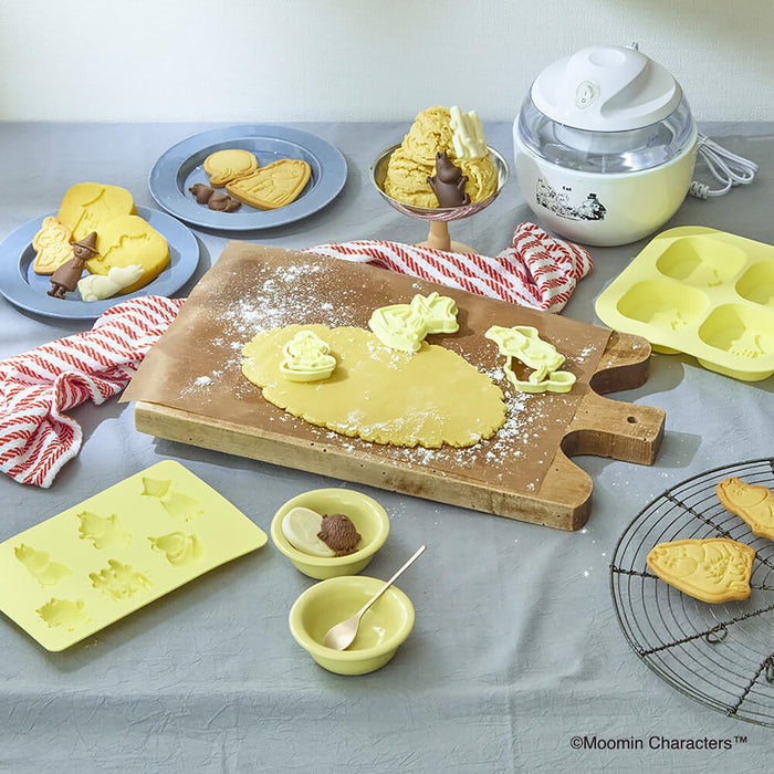 Kai Corporation Cupcake Mold Moomin Valley Yellow Silicone Dishwasher Safe-Kiichin - The #1 Place for Japanese Goods in Your Hand!