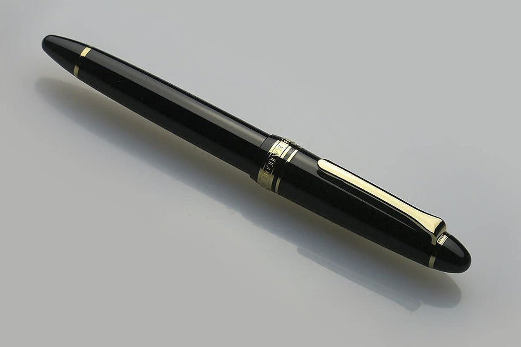 Sailor Fountain Pen Profit Casual Black with Gold Trim Zoom Nib 11-0570-720-Kiichin - The #1 Place for Japanese Goods in Your Hand!