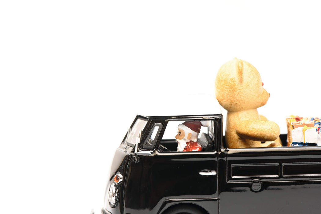 Schuco 1:43 Volkswagen T1 Pickup Christmas 2020 Model Car Replica-Kiichin - The #1 Place for Japanese Goods in Your Hand!