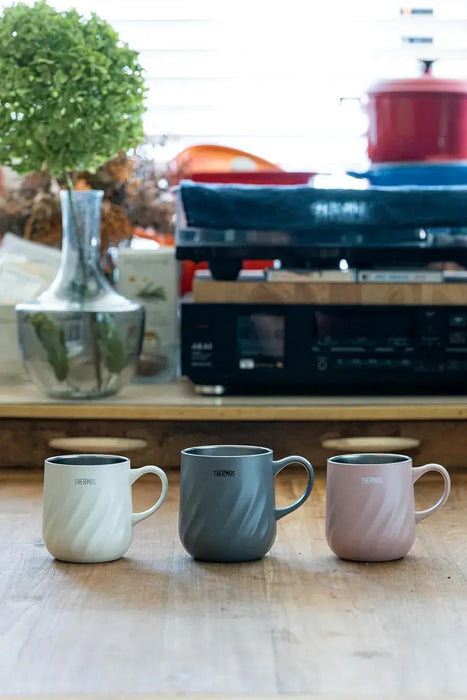 Thermos Vacuum Insulated Mug Dishwasher Safe Keeps Hot and Cold